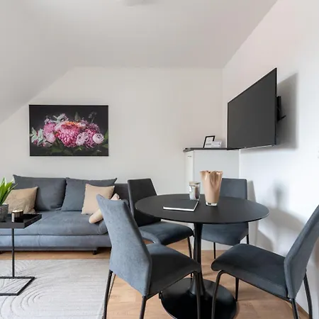 Farawayhomes #4 * Graz