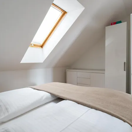 Farawayhomes #4 Apartmán Štýrský Hradec