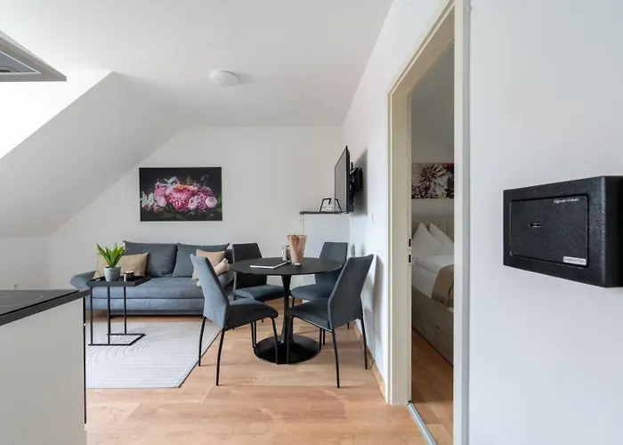 Apartment Farawayhomes #4 *